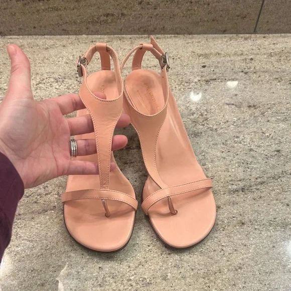 New! Gorgeous Powder Pink Leather Donald Pliner Kitten Heel Sandals - Picture 3 of 9